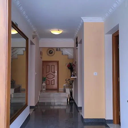 Blue Lagoon Luxury A1 アパート アルゴストリオン