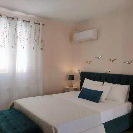 Blue Lagoon Luxury A1 アパート *