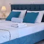 Апартаменты Blue Lagoon Luxury A1 *